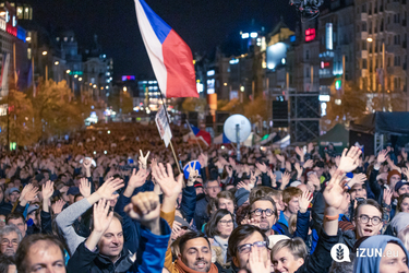 Jak pamětníci zavzpomínali na listopad před 30 lety? 